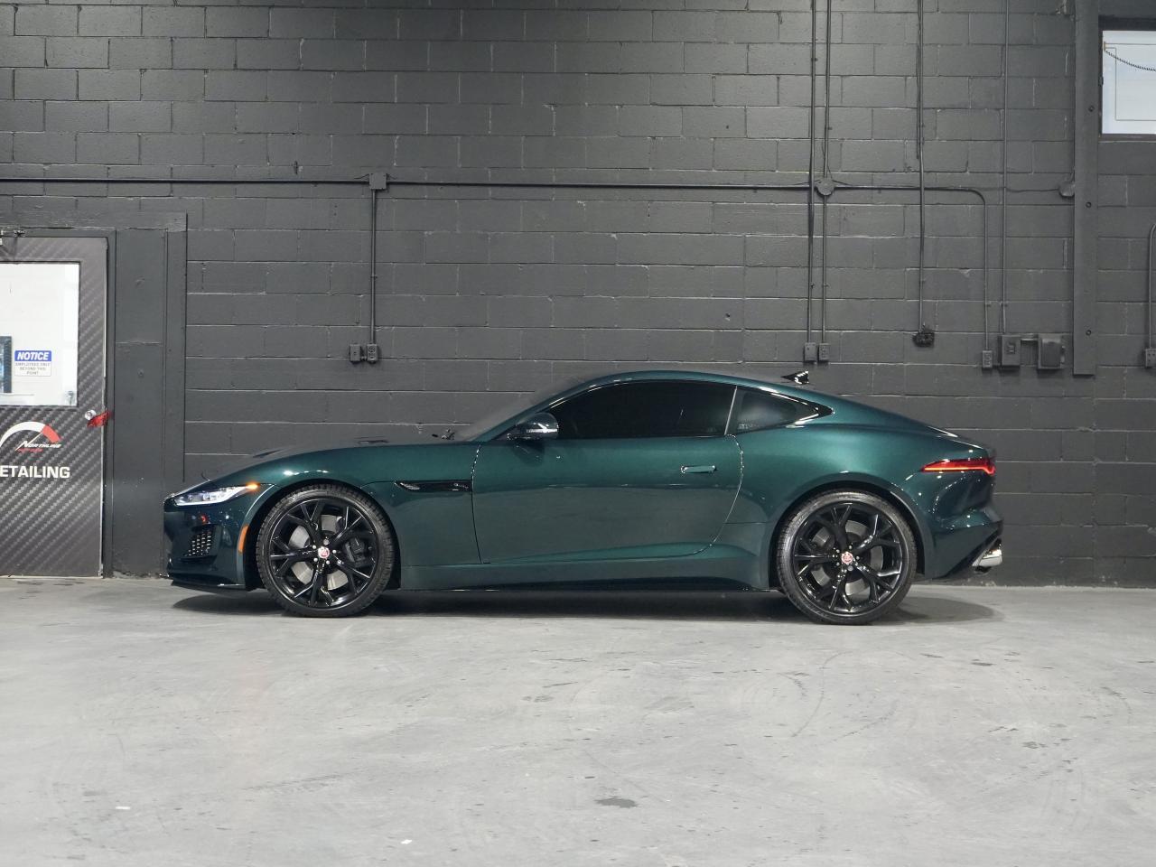 2023 Jaguar F-Type R-Dynamic Coupe P450/PANO/DRIVER ASSIST/MERIDIAN Photo4