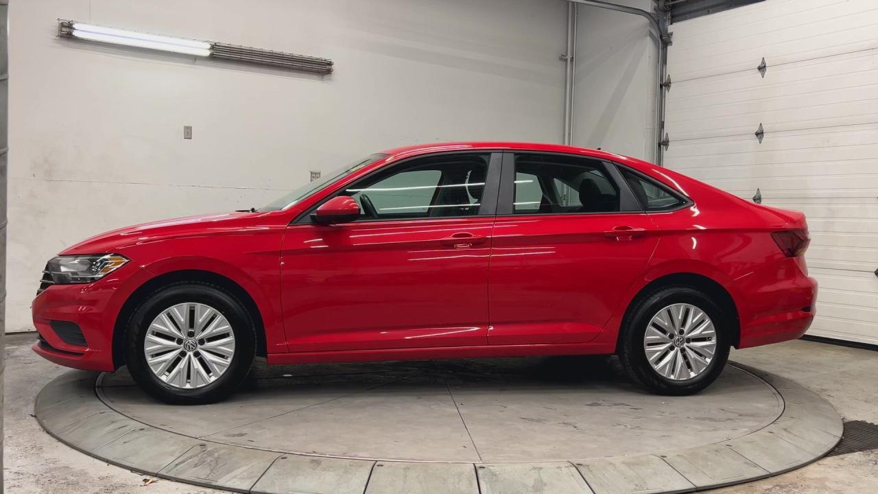 2019 Volkswagen Jetta AUTOMATIC | HEATED SEATS | CARPLAY | 16IN ALLOYS Photo4