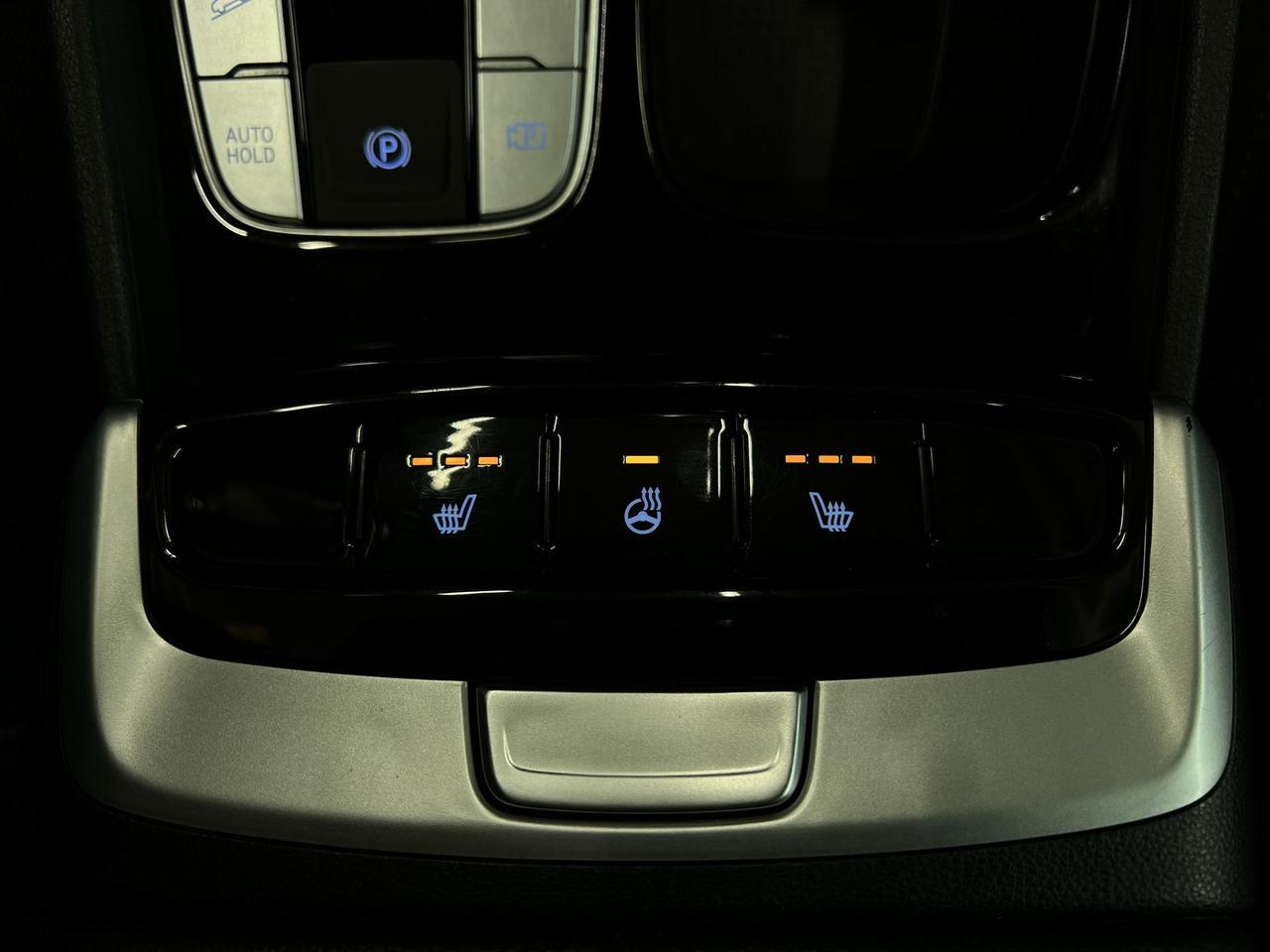 2022 Hyundai Tucson PREFERRED AWD |ONLY 49,000KMS!|HTD SEATS | CARPLAY Photo