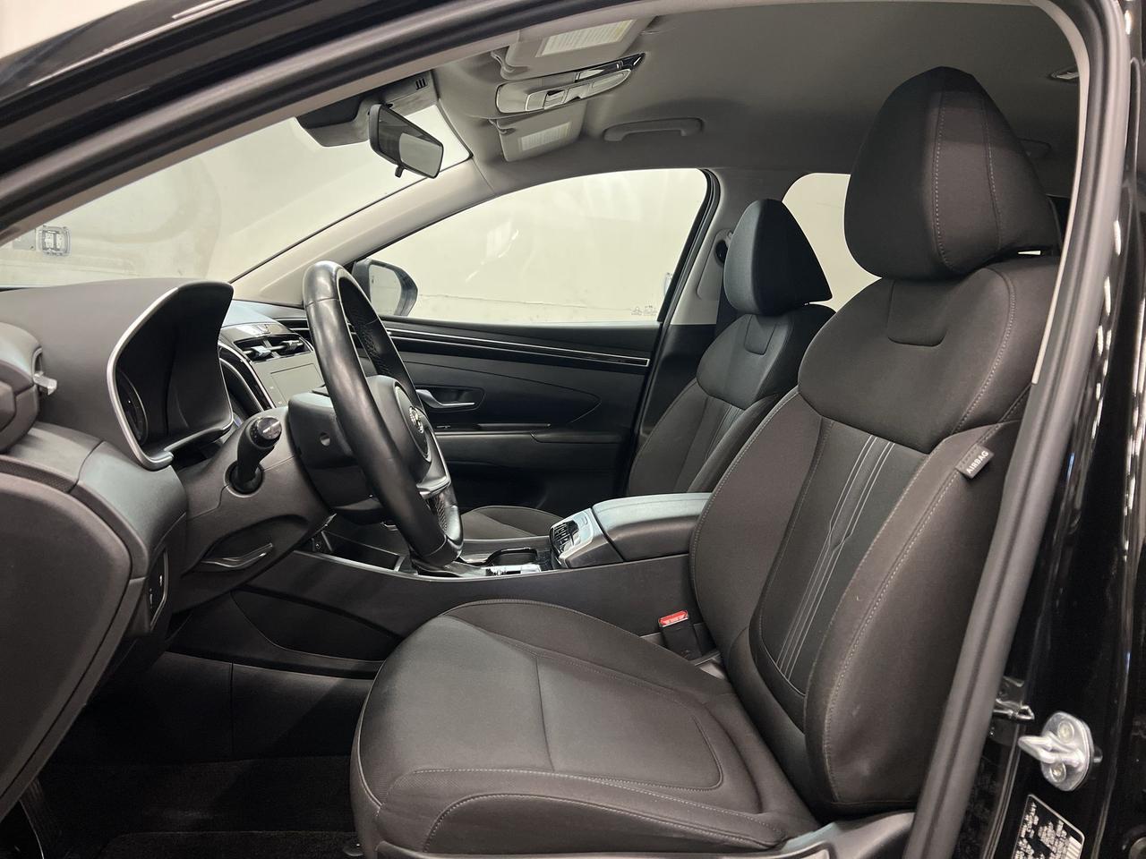2022 Hyundai Tucson PREFERRED AWD |ONLY 49,000KMS!|HTD SEATS | CARPLAY Photo