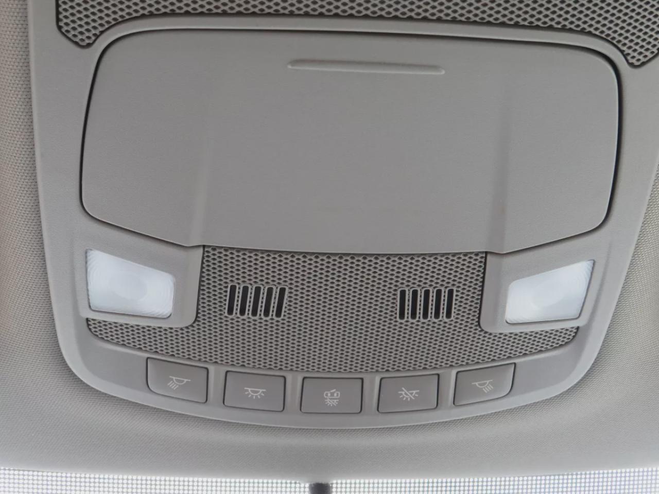 2018 Ford F-150 XLT (**CLEAN TITLE/NO ACCIDENTS!!**SAFETY/CERTIFIED!!**4WD**TRAILER HITCH**RUNNING BOARDS**POWER SEATS**DIGITAL TOUCHSCREEN**HEATED SEATS**FRONT TOW HOOKS**CRUISE CONTROL**BLUETOOTH**) Photo