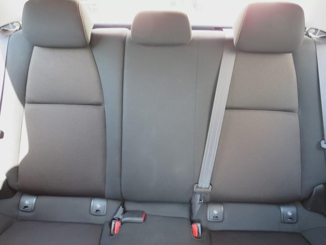 2021 Mazda MAZDA3 GX (**CLEAN TITLE/NO ACCIDENTS!!**SAFETY/CERTIFIED!!**ALLOY RIMS**PUSH BUTTON START**HEATED SEATS**REVERSE CAMERA**SPORT MODE**USB**BLUETOOTH**CRUISE CONTROL**) Photo