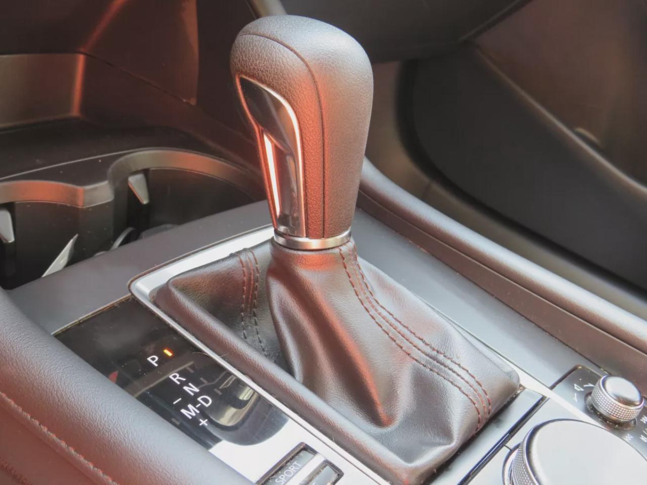 2021 Mazda MAZDA3 GX (**CLEAN TITLE/NO ACCIDENTS!!**SAFETY/CERTIFIED!!**ALLOY RIMS**PUSH BUTTON START**HEATED SEATS**REVERSE CAMERA**SPORT MODE**USB**BLUETOOTH**CRUISE CONTROL**) Photo