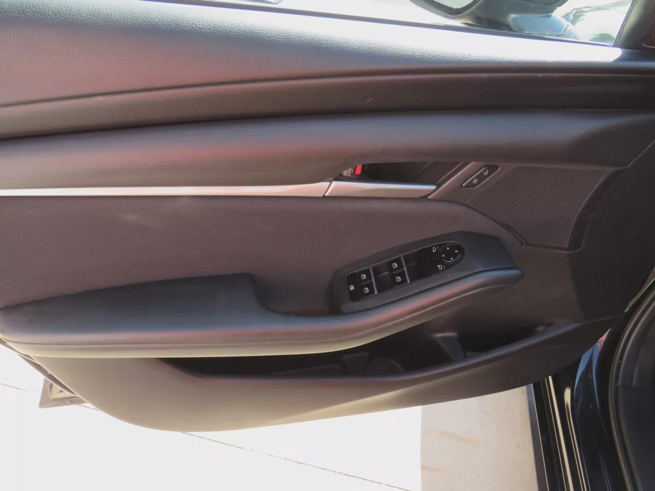 2021 Mazda MAZDA3 GX  | Clean Title | No Accidents | Safety Certified | Alloy Rims | Push Button Start | Heated Seats | Reverse Camera | Sport Mode | USB | Bluetooth | Cruise Control Photo