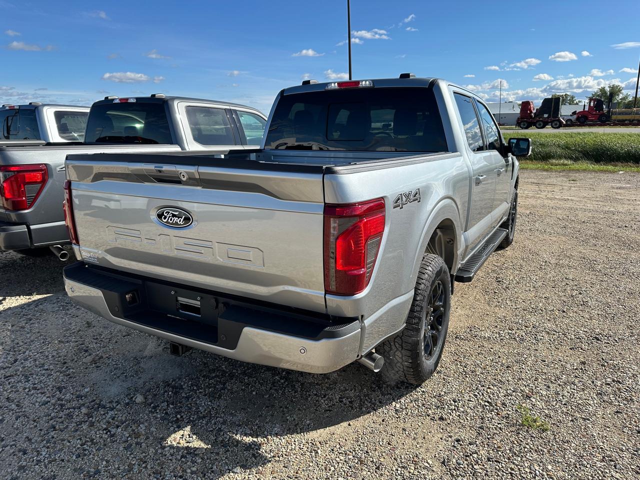 2025 Ford F-150 XLT 4WD SuperCrew 5.5' Box 302A Photo3