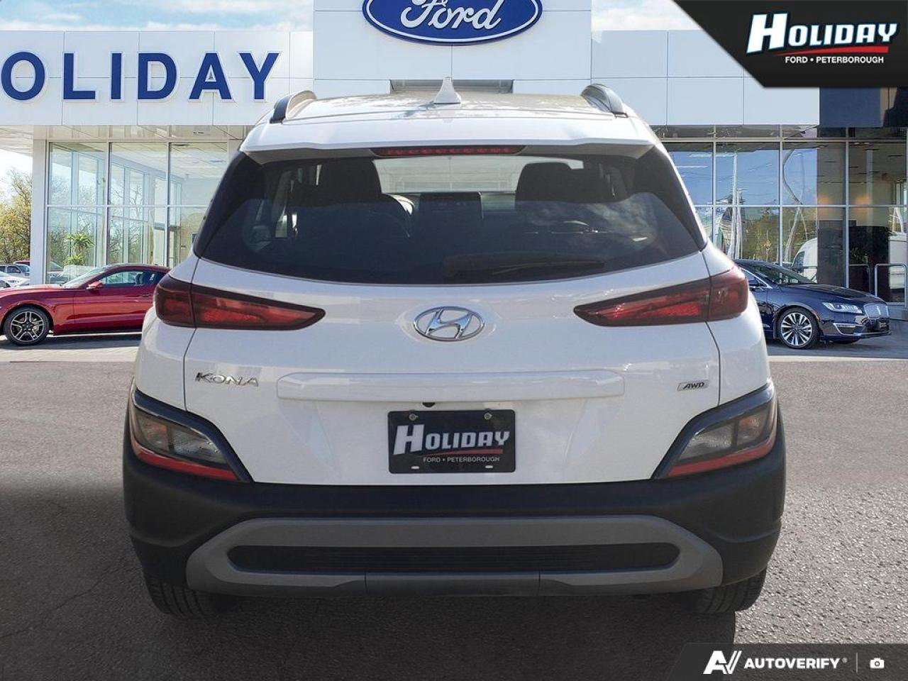 2022 Hyundai KONA Essential Photo4