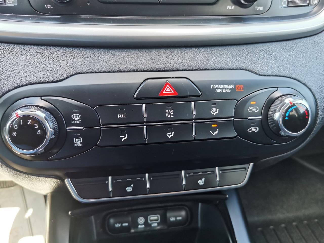 2018 Kia Sorento LX AWD - Photo #26