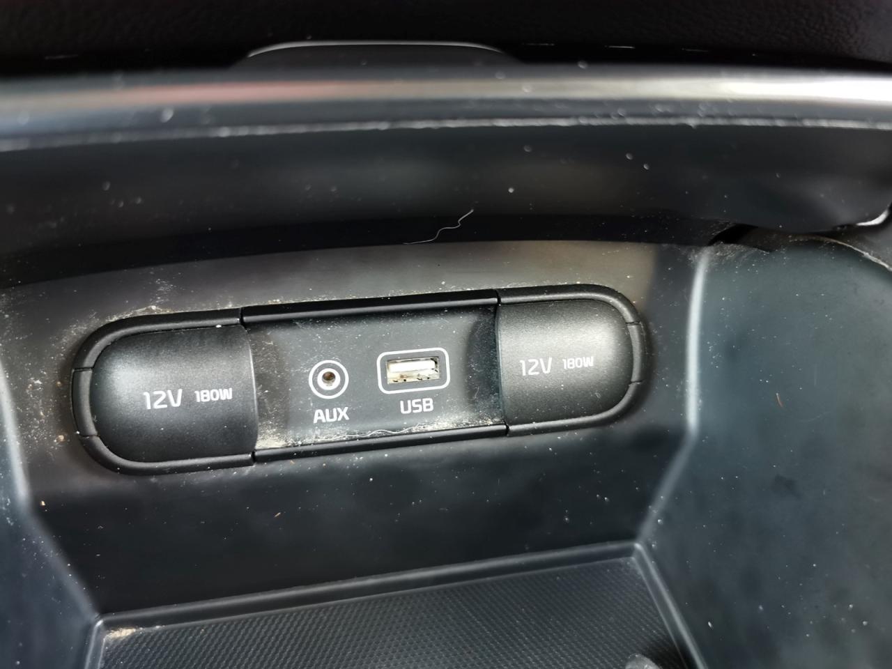2018 Kia Sorento LX AWD - Photo #27