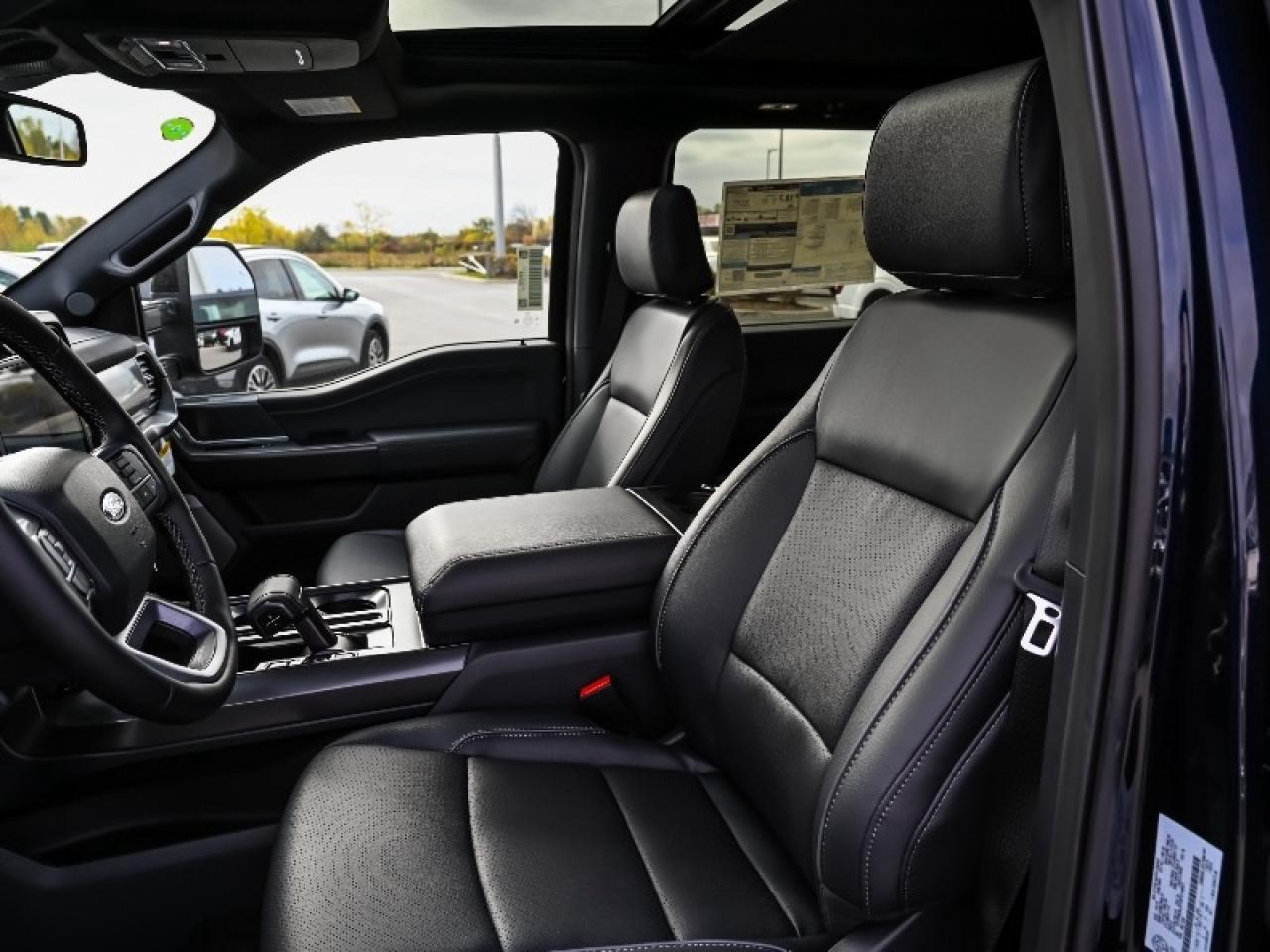 2025 Ford F-150 Lariat Photo