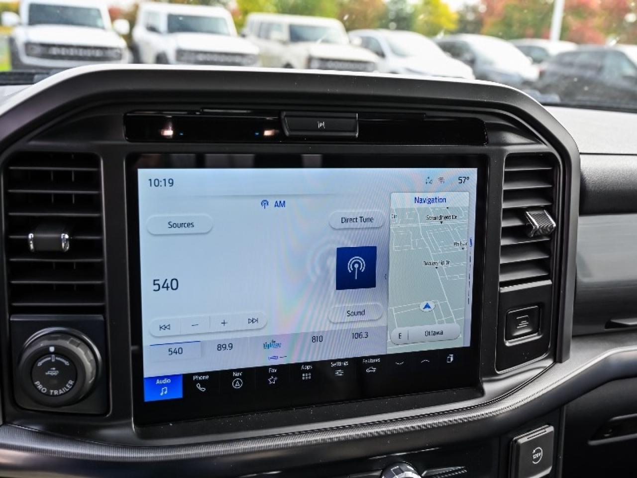 2025 Ford F-150 Lariat Photo