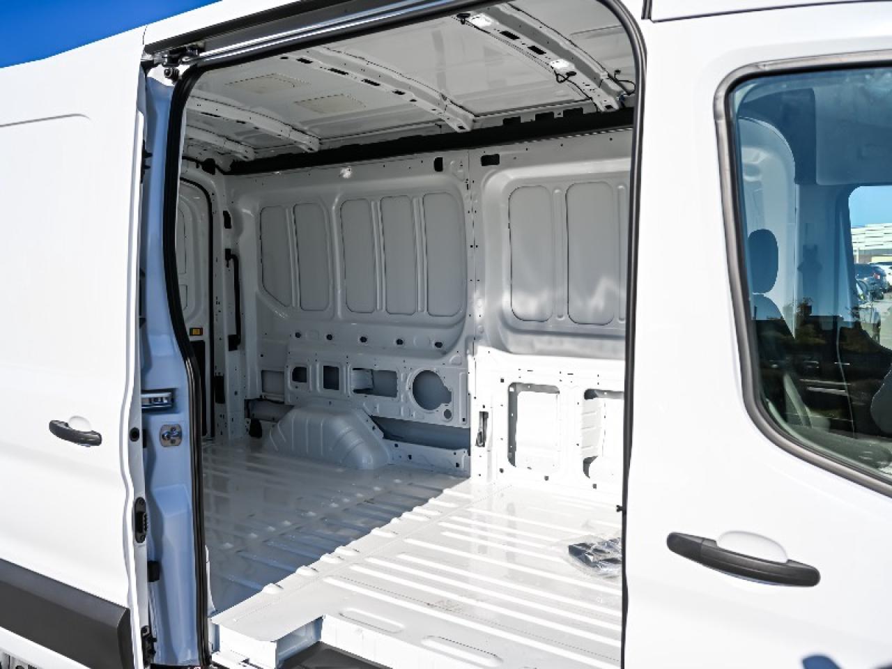 2025 Ford Transit Cargo Van Photo
