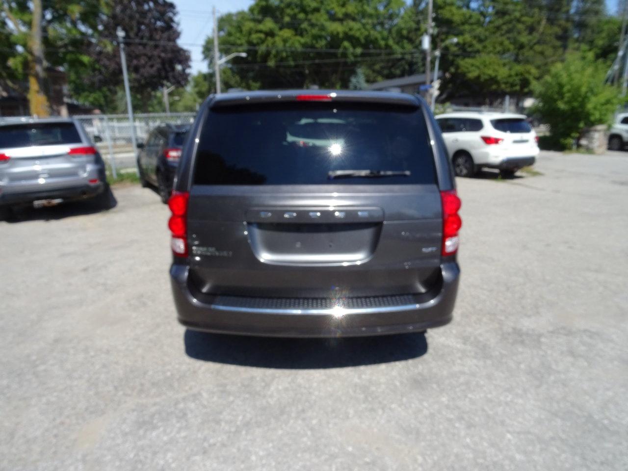 2016 Dodge Grand Caravan SXT - Photo #7