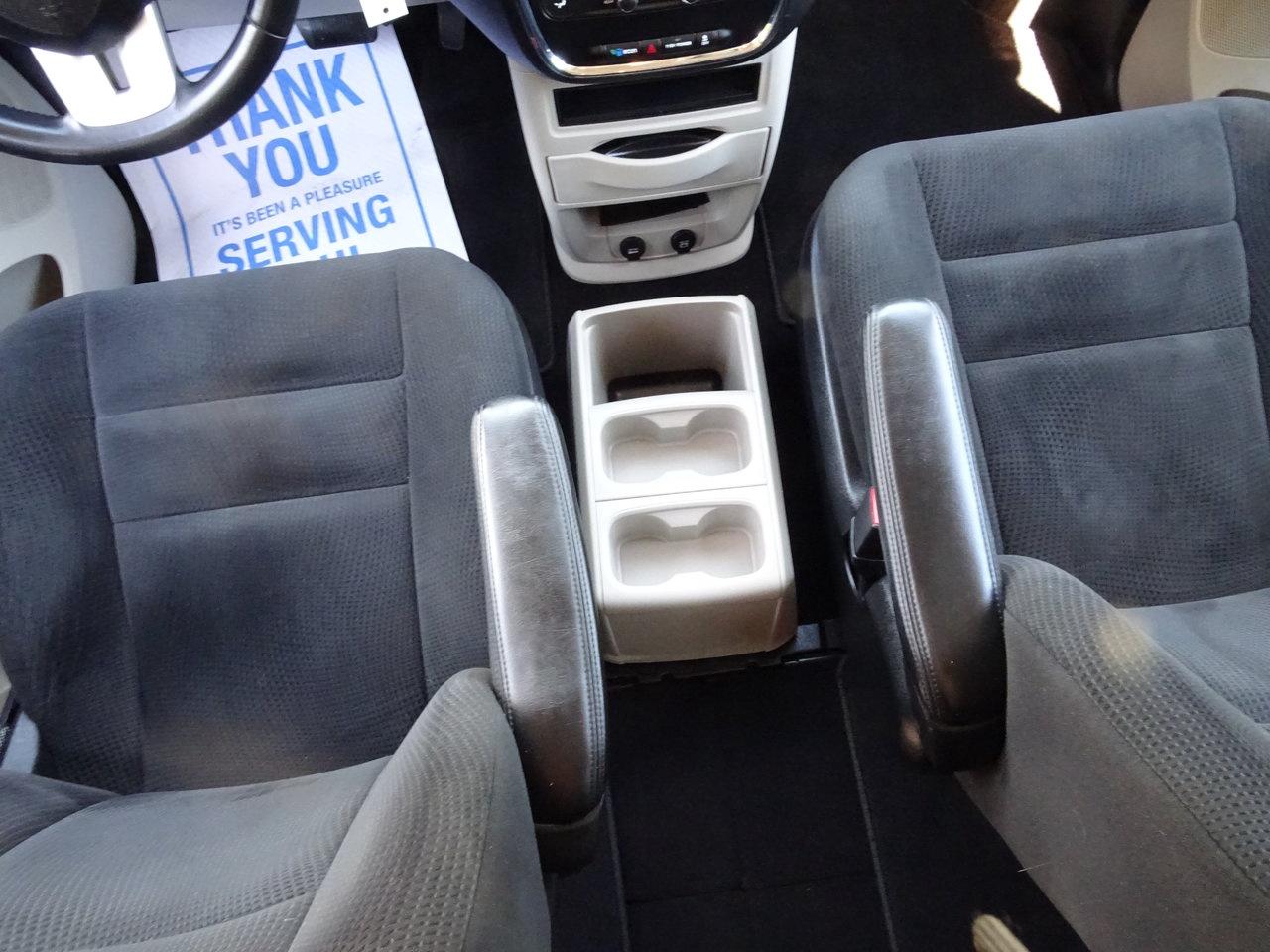 2016 Dodge Grand Caravan SXT - Photo #13