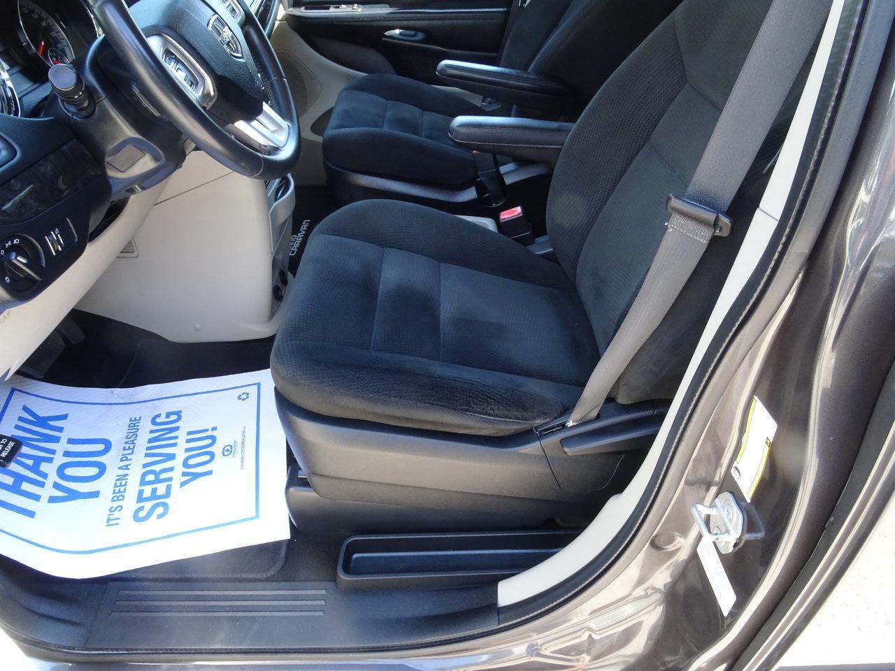 2016 Dodge Grand Caravan SXT - Photo #14