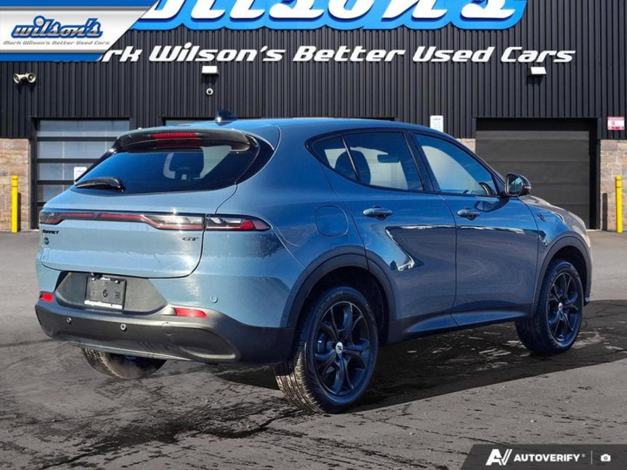 2024 Dodge Hornet GT Plus AWD | Leather | Sunroof | Nav | 360 Camera | Cooled + Heated Seats | and More ! Photo