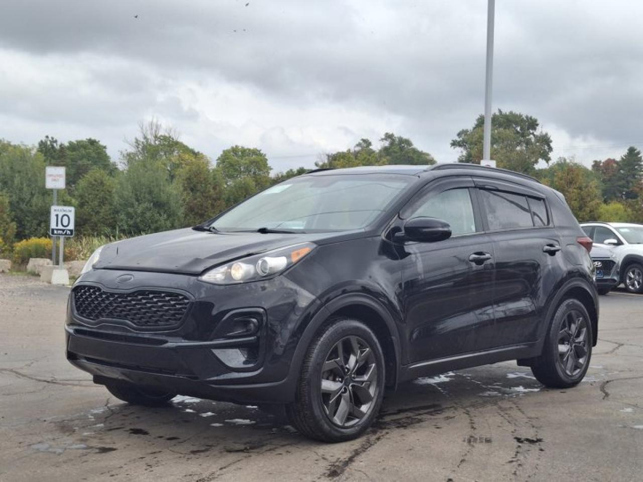 Used 2022 Kia Sportage LX Nightsky Edition AWD | Heated Seats | CarPlay + Android | BSM | Rear Cam | Black Wheels & More ! for sale in Guelph, ON