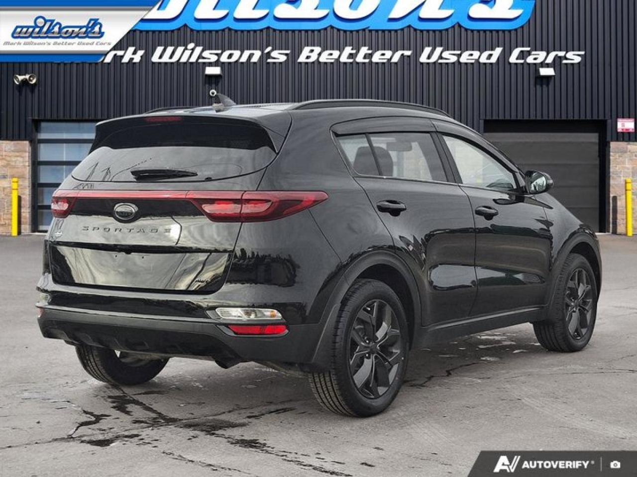 2022 Kia Sportage LX Nightsky Edition AWD | Heated Seats | CarPlay + Android | BSM | Rear Cam | Black Wheels & More ! Photo4