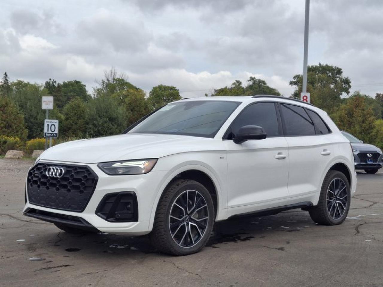 Used 2022 Audi Q5 Progressiv AWD | S-Line | Black Optics Pkg | Leather | Pano Roof | Nav | Heated Wheel and More ! for sale in Guelph, ON