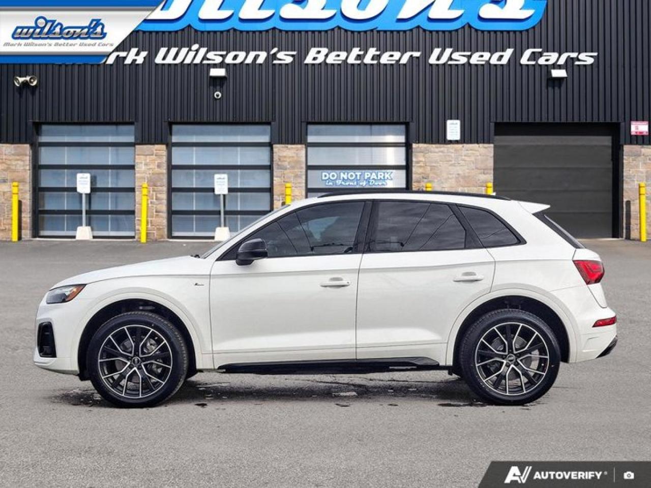 2022 Audi Q5 Progressiv AWD | S-Line | Black Optics Pkg | Leather | Pano Roof | Nav | Heated Wheel and More ! Photo