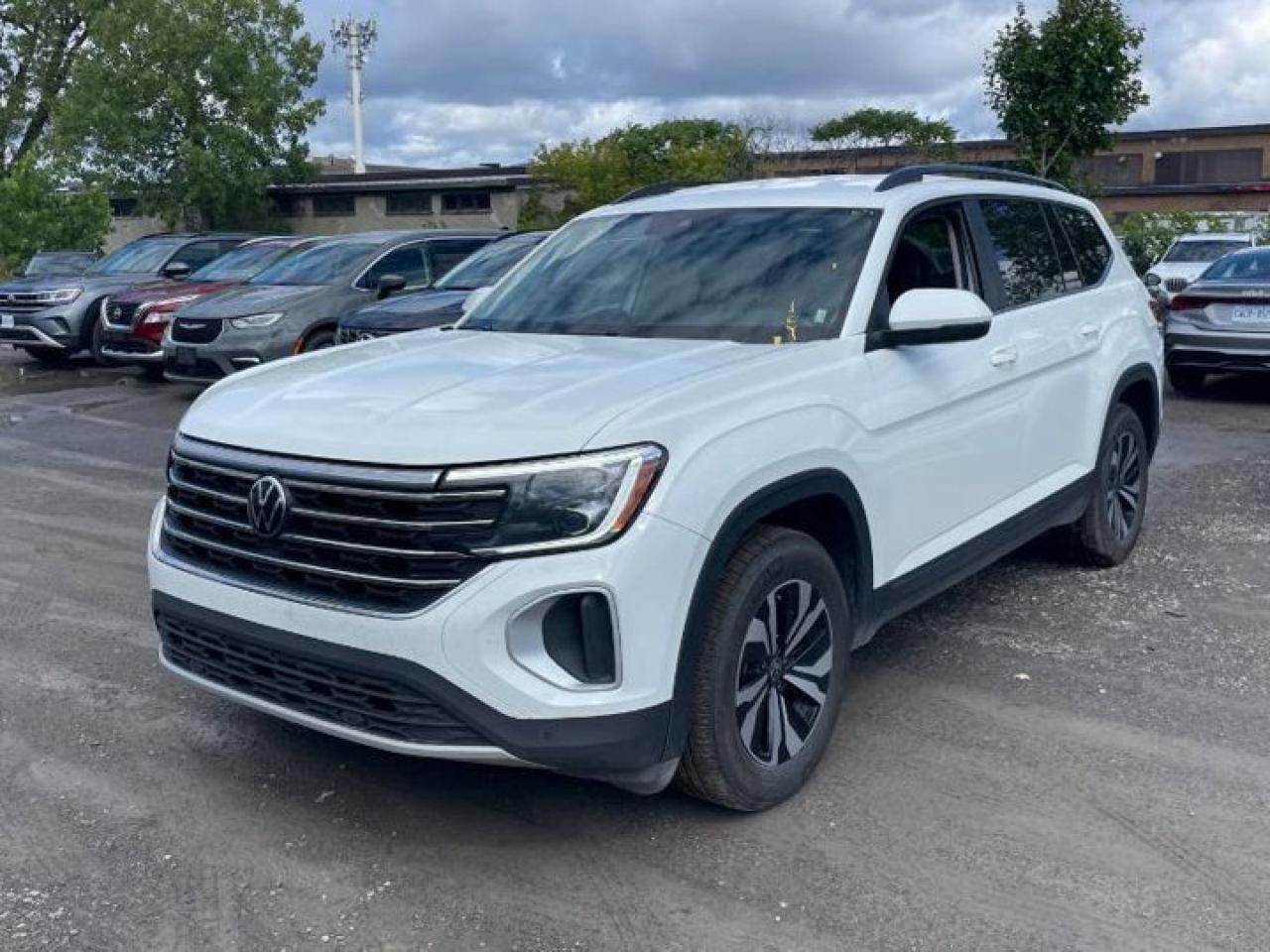 Used 2024 Volkswagen Atlas Comfortline 4Motion | Leather | Nav | CarPlay | Android Auto | Adaptive Cruise | Heated Seats & More for sale in Guelph, ON