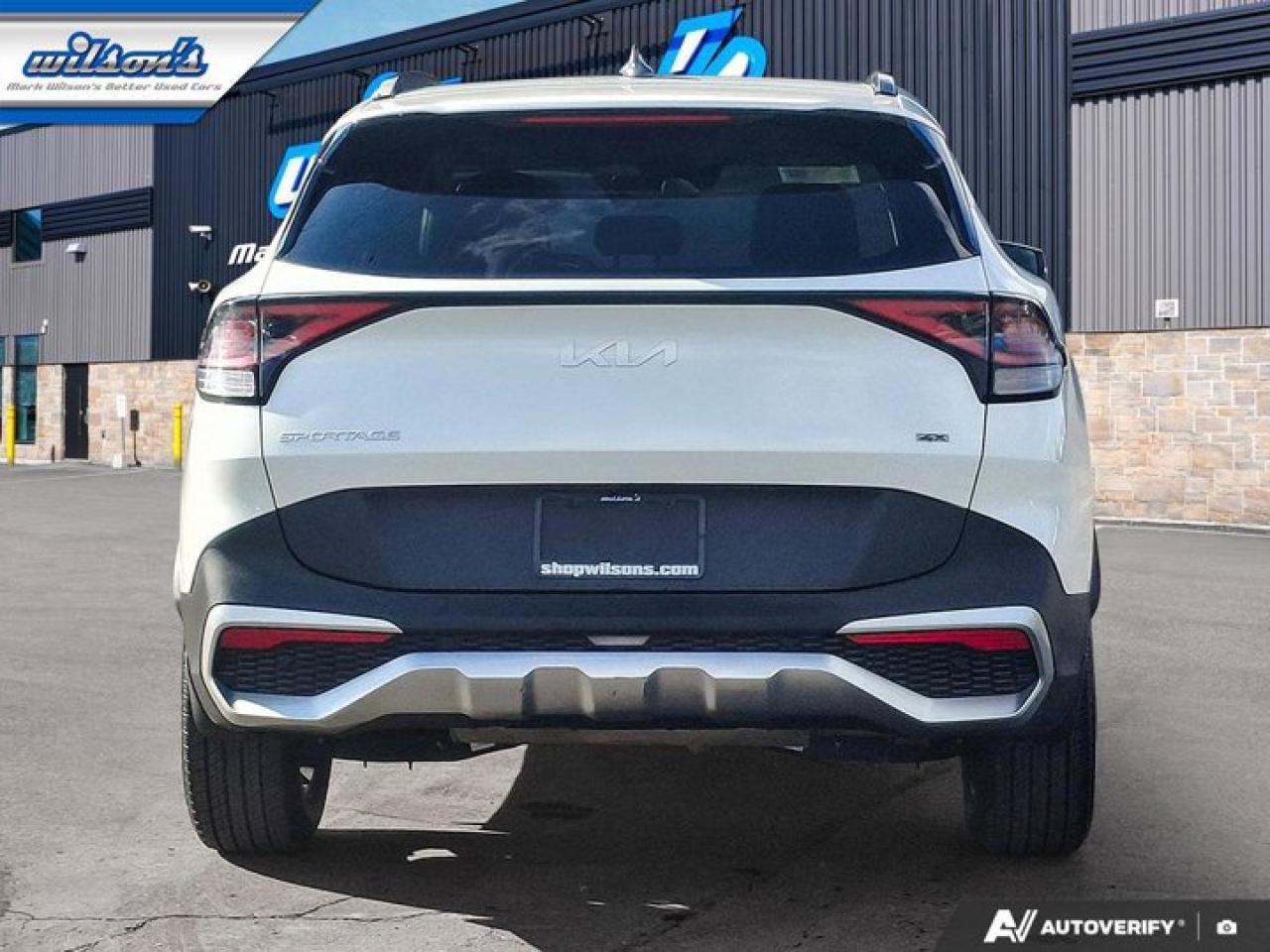 2023 Kia Sportage EX AWD | Leather | Pano Roof | Nav | Adaptive Cruise | CarPlay | Android Auto | Heated Seats & More! Photo3