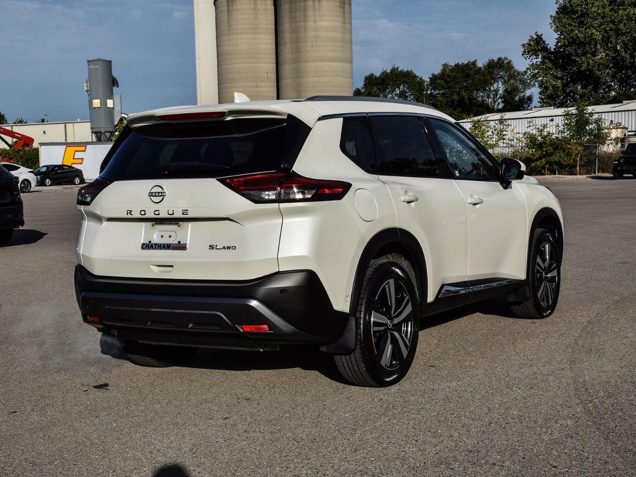2023 Nissan Rogue AWD SL Photo3