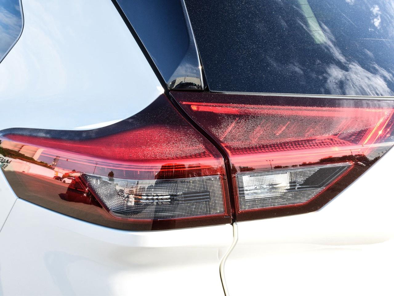 2023 Nissan Rogue AWD SL Photo