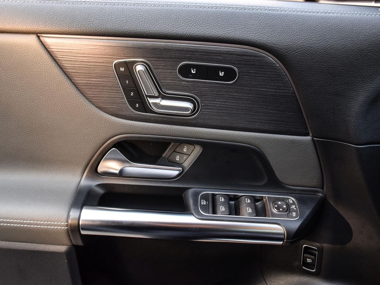 2021 Mercedes-Benz GLA45 AMG |GLA45AMG|NAV|PANOROOF|NIGHT|PREMIUM|AMGDRIVER| Photo