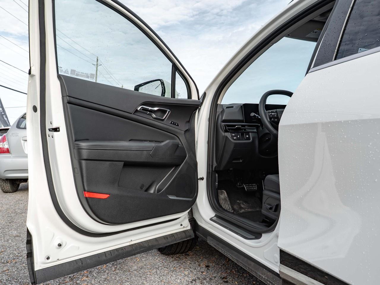 2026 Kia Sportage EX Premium AWD w/Black Interior Photo