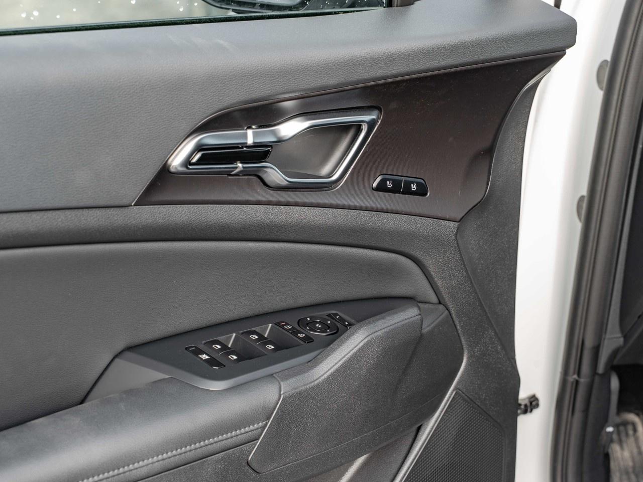 2026 Kia Sportage EX Premium AWD w/Black Interior Photo