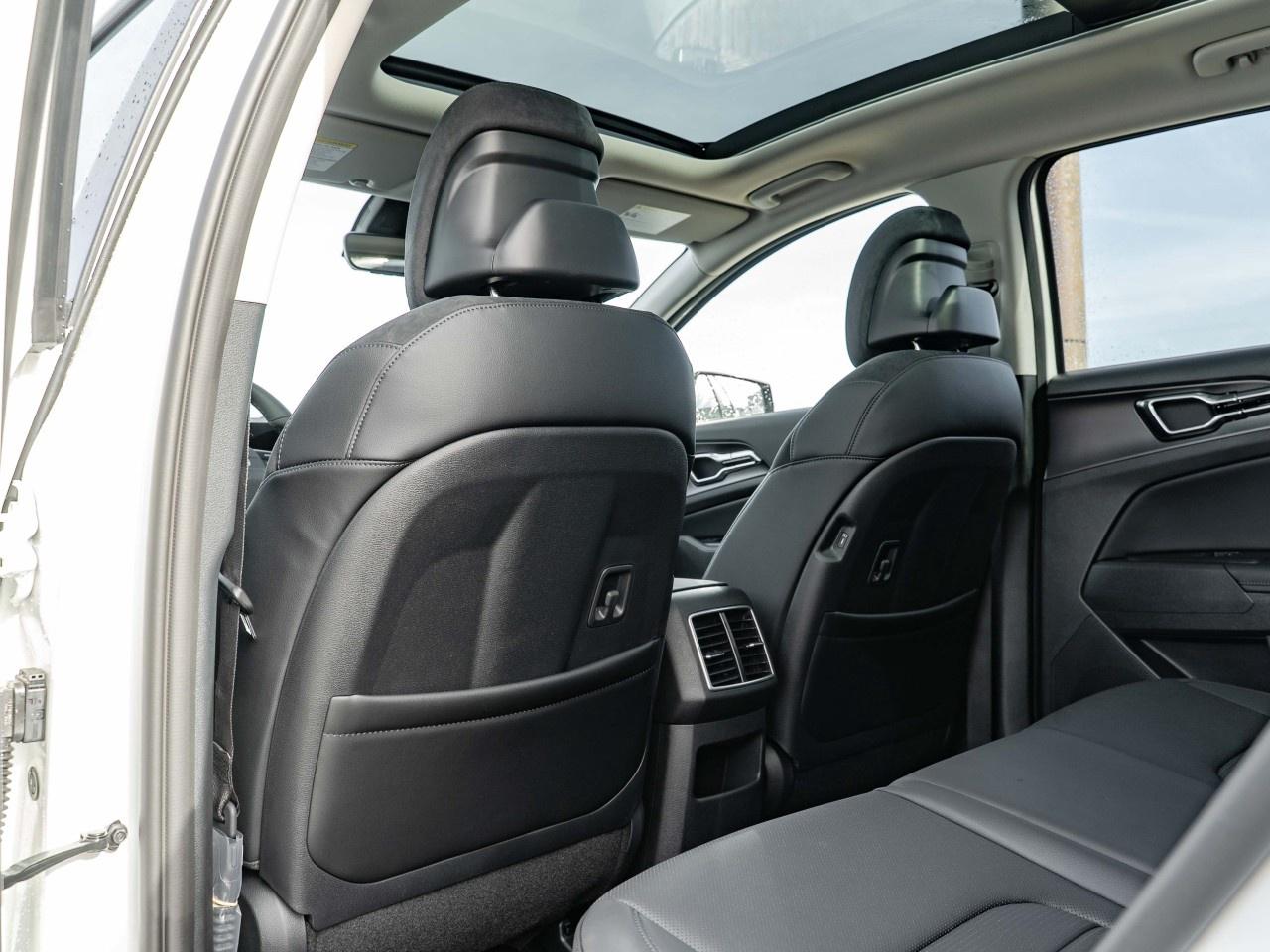 2026 Kia Sportage EX Premium AWD w/Black Interior Photo