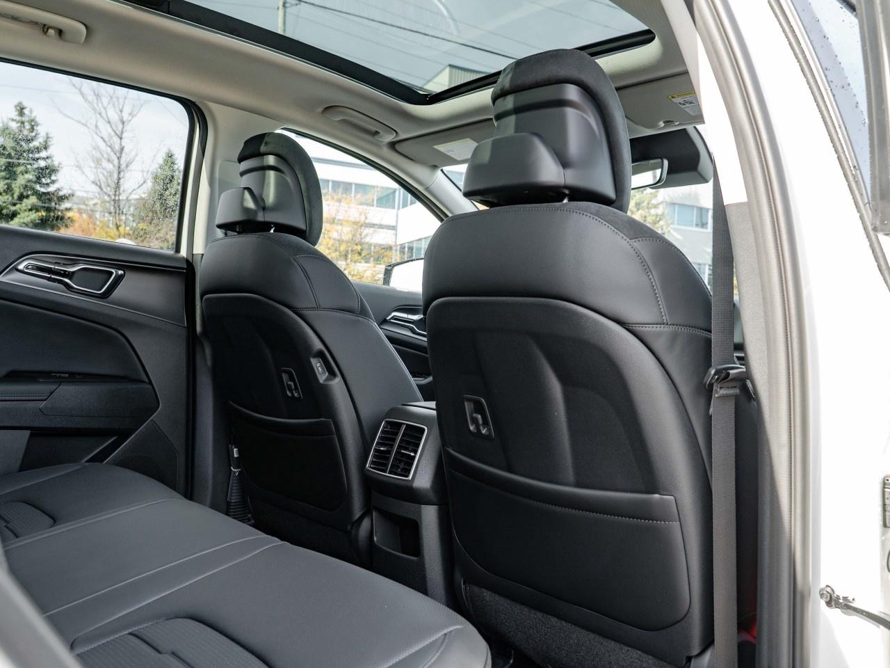 2026 Kia Sportage EX Premium AWD w/Black Interior Photo