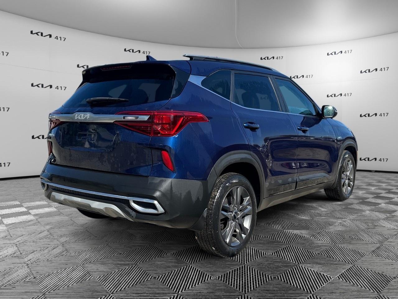 2022 Kia Seltos EX AWD Photo4