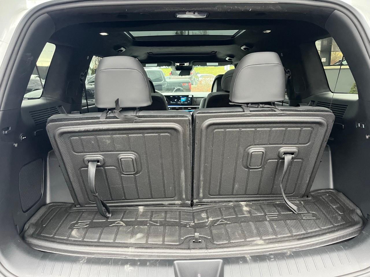 2026 Hyundai Santa Fe Hybrid Calligraphy AWD Photo