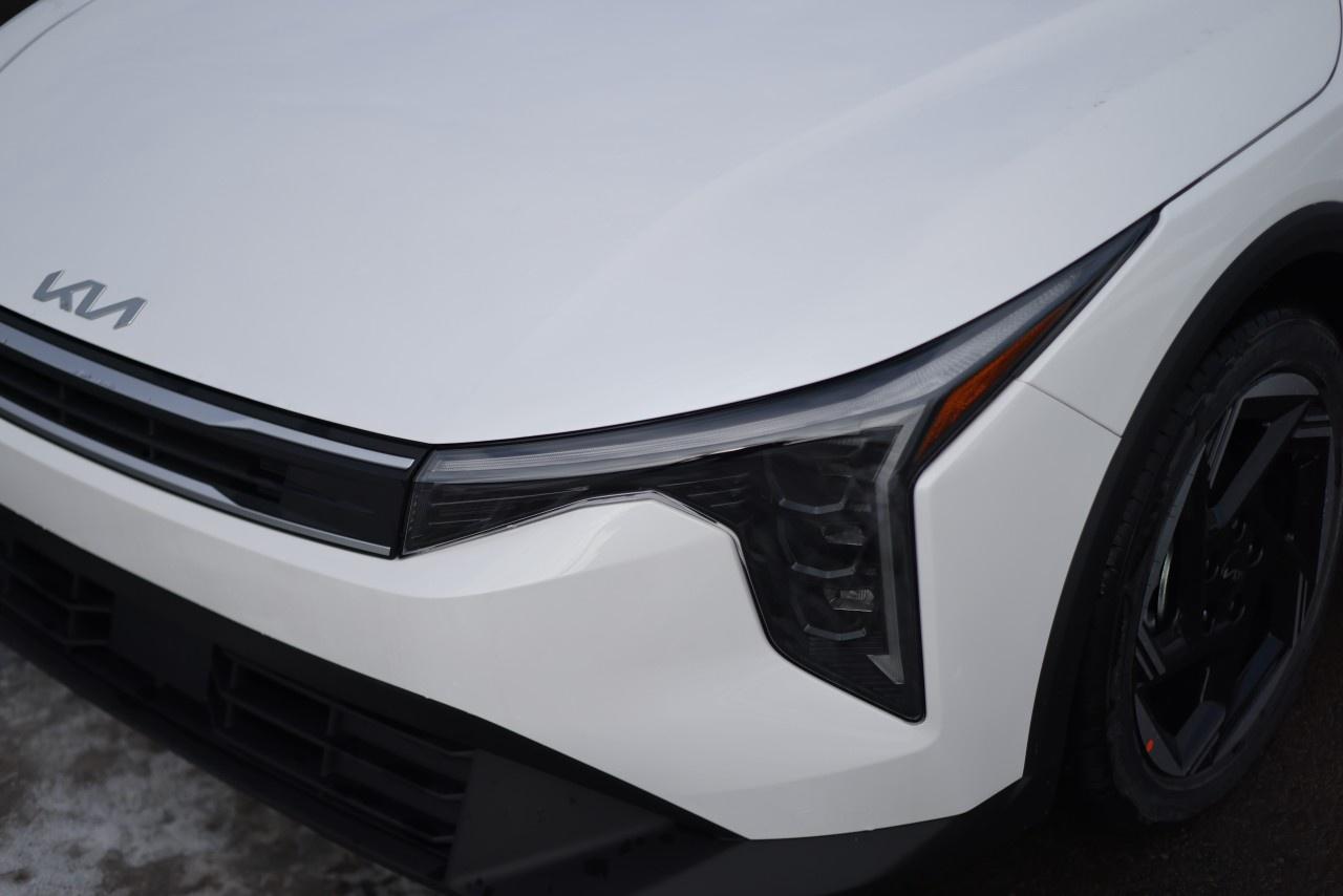 2025 Kia K4 EX FWD Photo