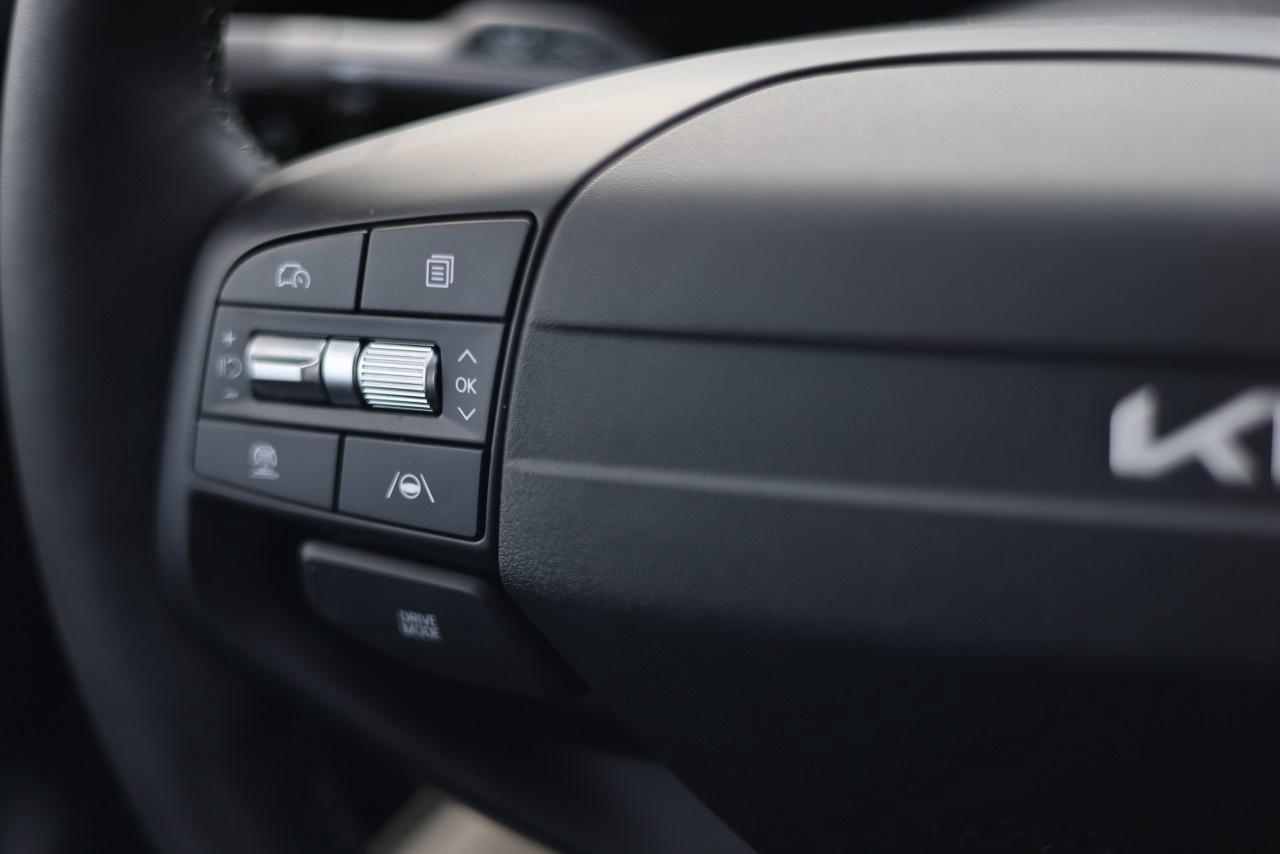 2025 Kia K4 EX FWD Photo