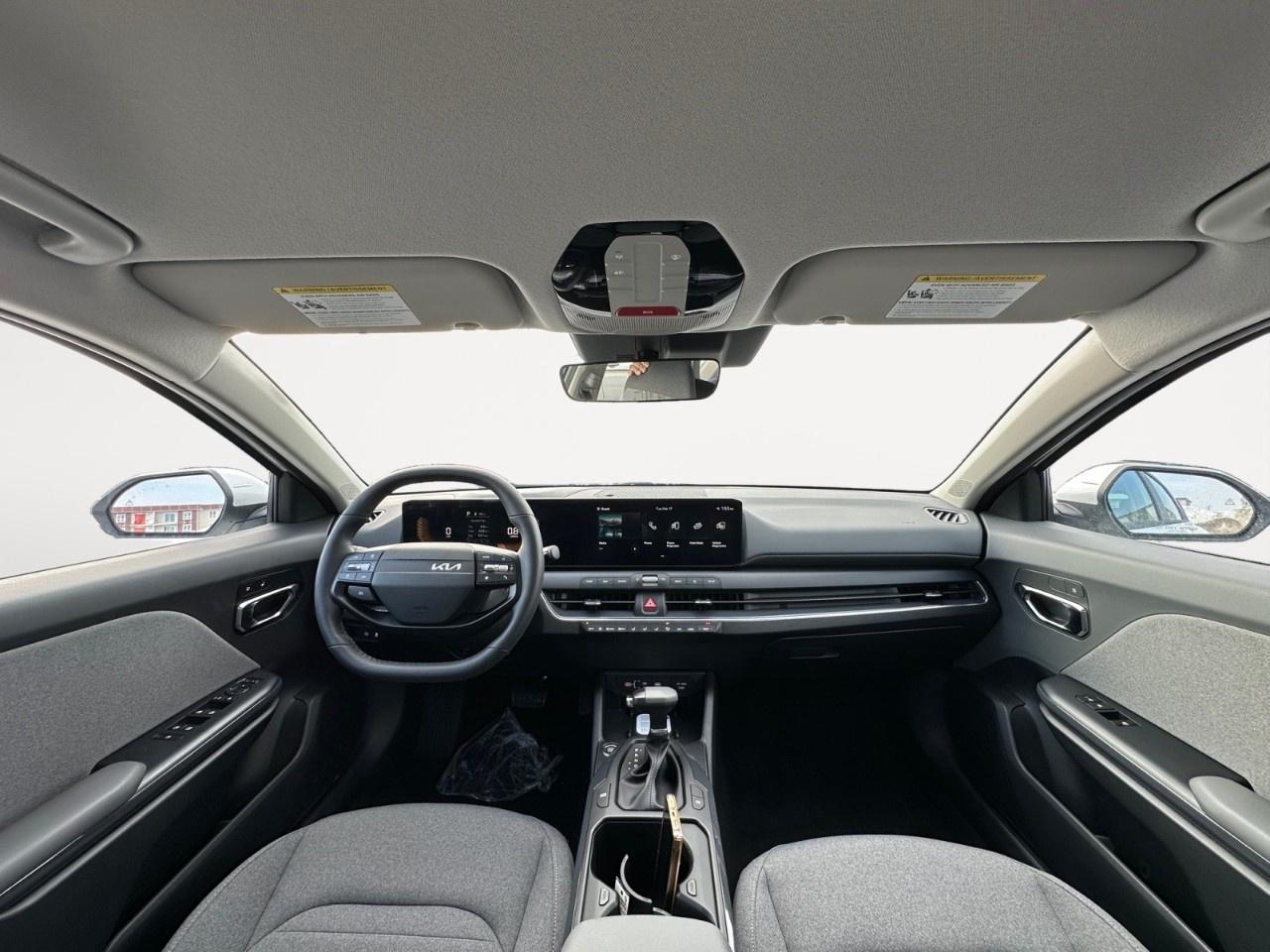 2025 Kia K4 EX FWD Photo