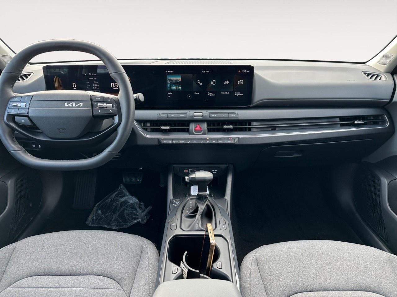 2025 Kia K4 EX FWD Photo