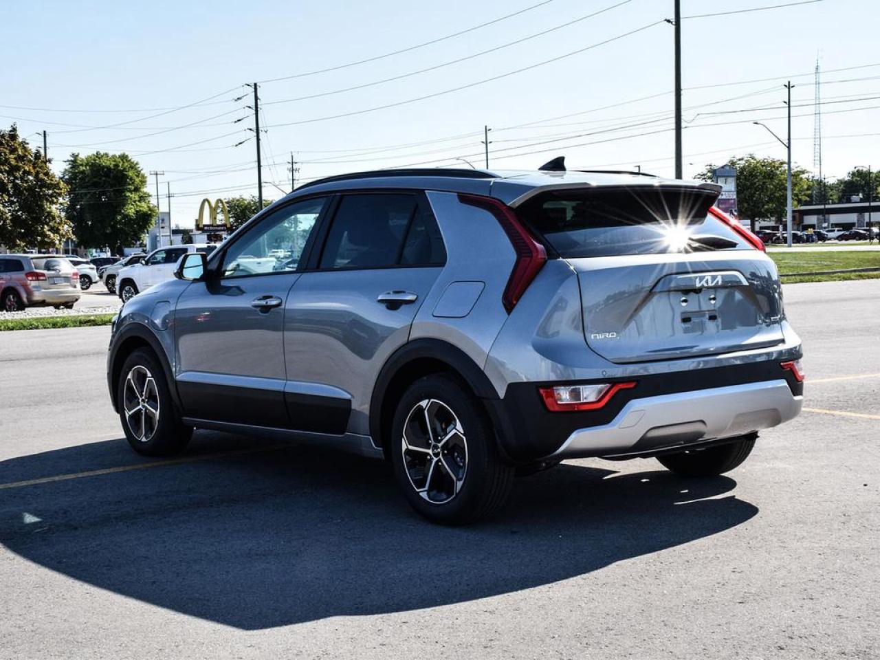 2026 Kia NIRO PLUG-IN Hybrid EX Photo3