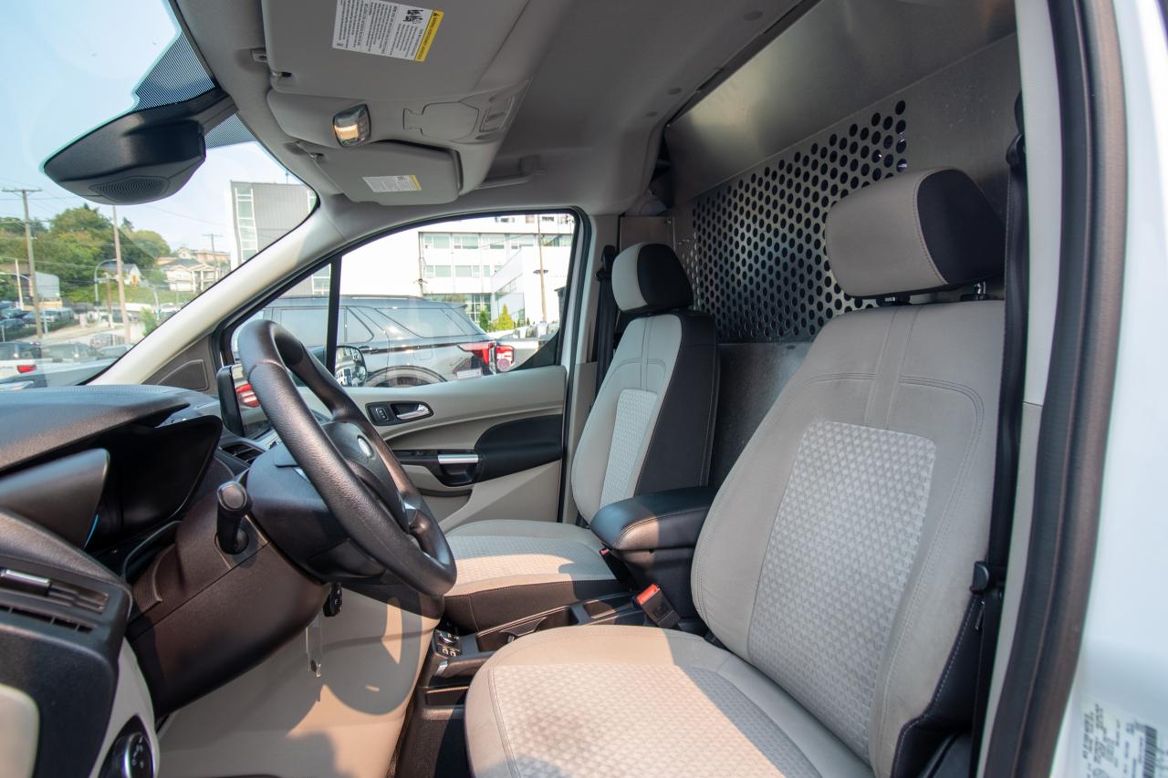 2019 Ford Transit Connect XLT Photo5