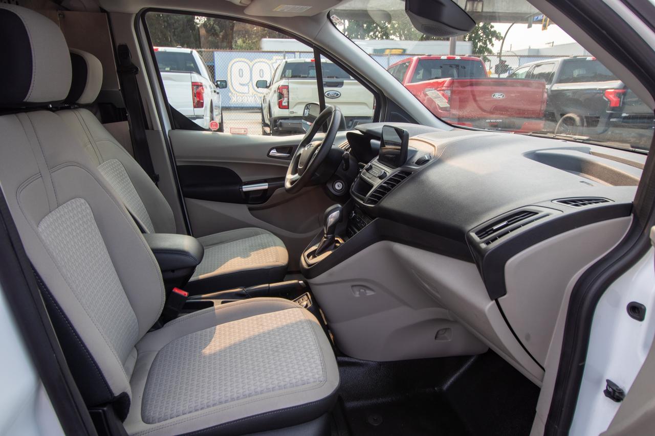 2019 Ford Transit Connect XLT Photo5