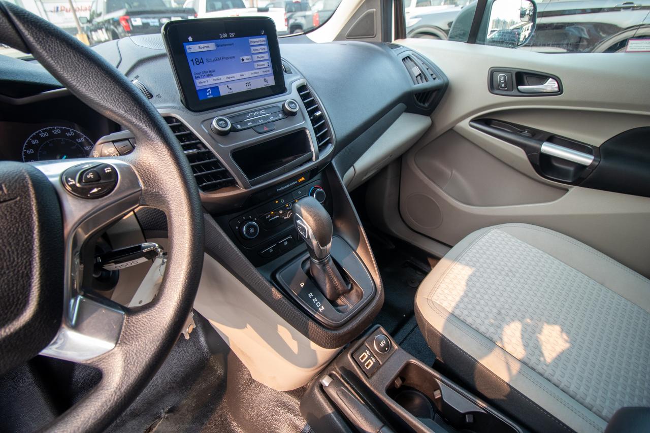 2019 Ford Transit Connect XLT Photo5