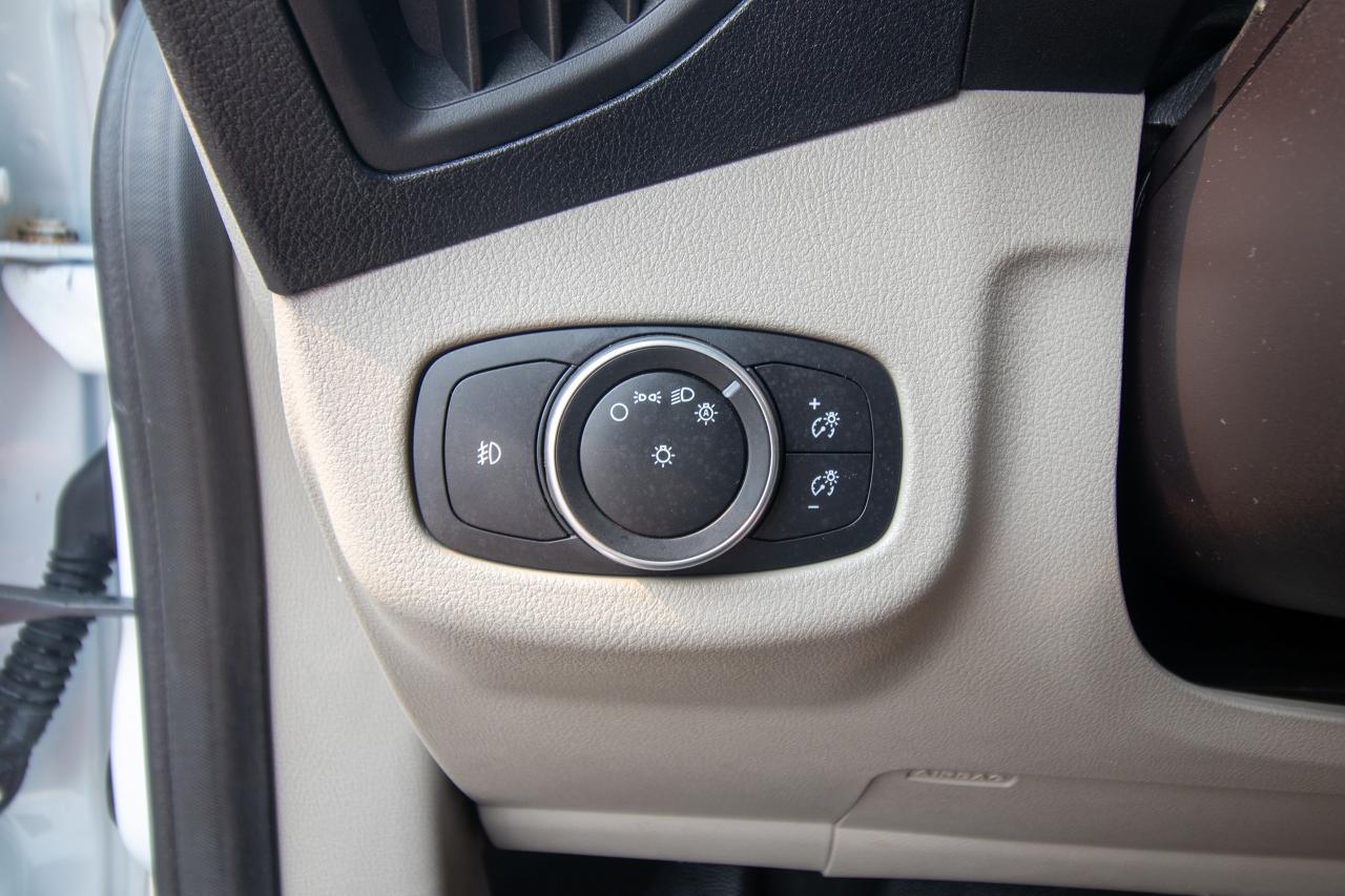 2019 Ford Transit Connect XLT Photo5