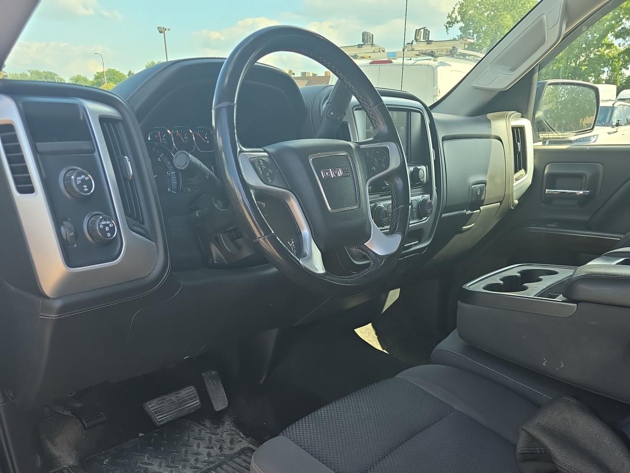 2017 GMC Sierra 1500 SLE | Elevation | Crew | 4x4 | CarPlay | Cam ++ Photo21