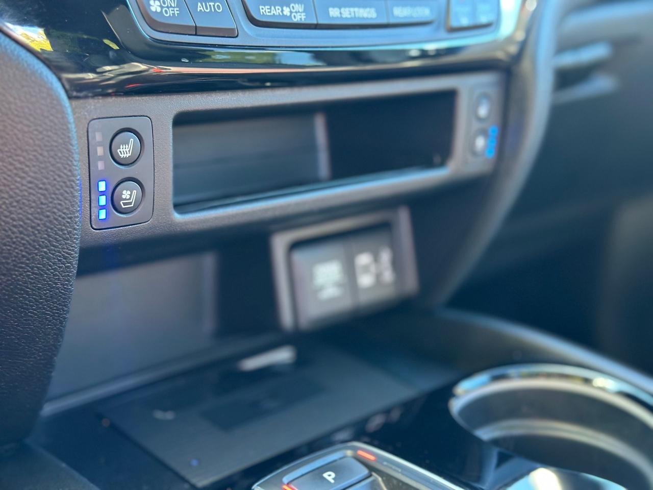 2022 Honda Ridgeline Black Edition - Photo #15