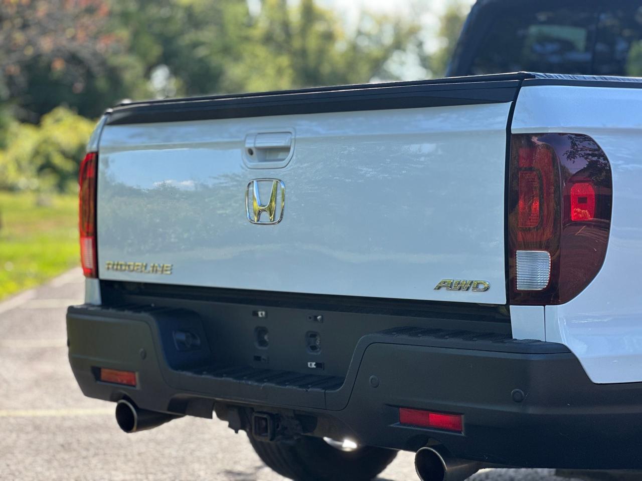 2022 Honda Ridgeline Black Edition - Photo #5