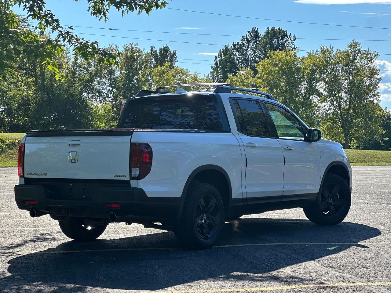 2022 Honda Ridgeline Black Edition - Photo #4