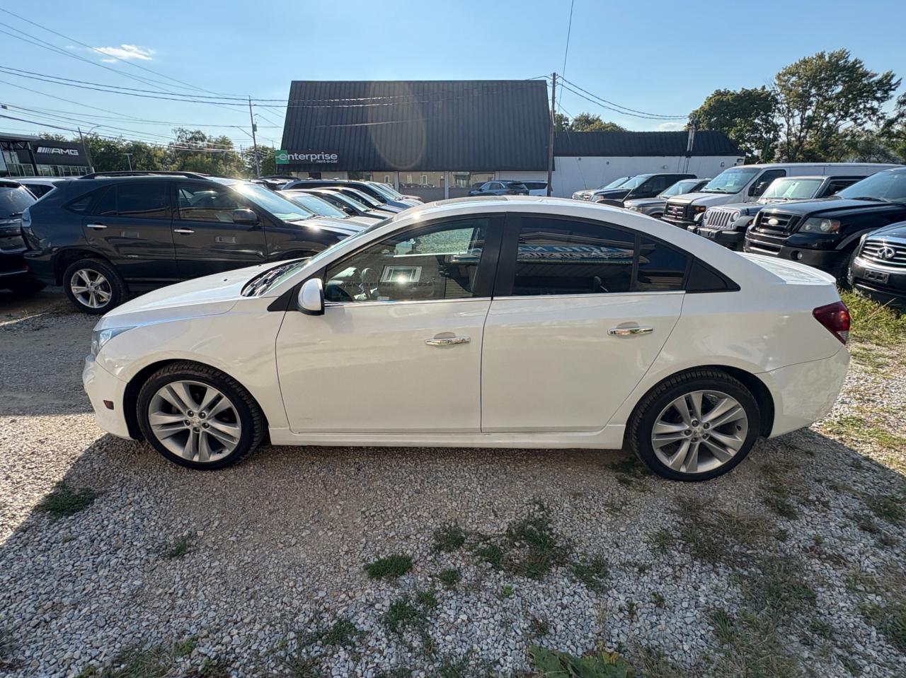 2016 Chevrolet Cruze Limited 4dr Sdn LTZ Photo2