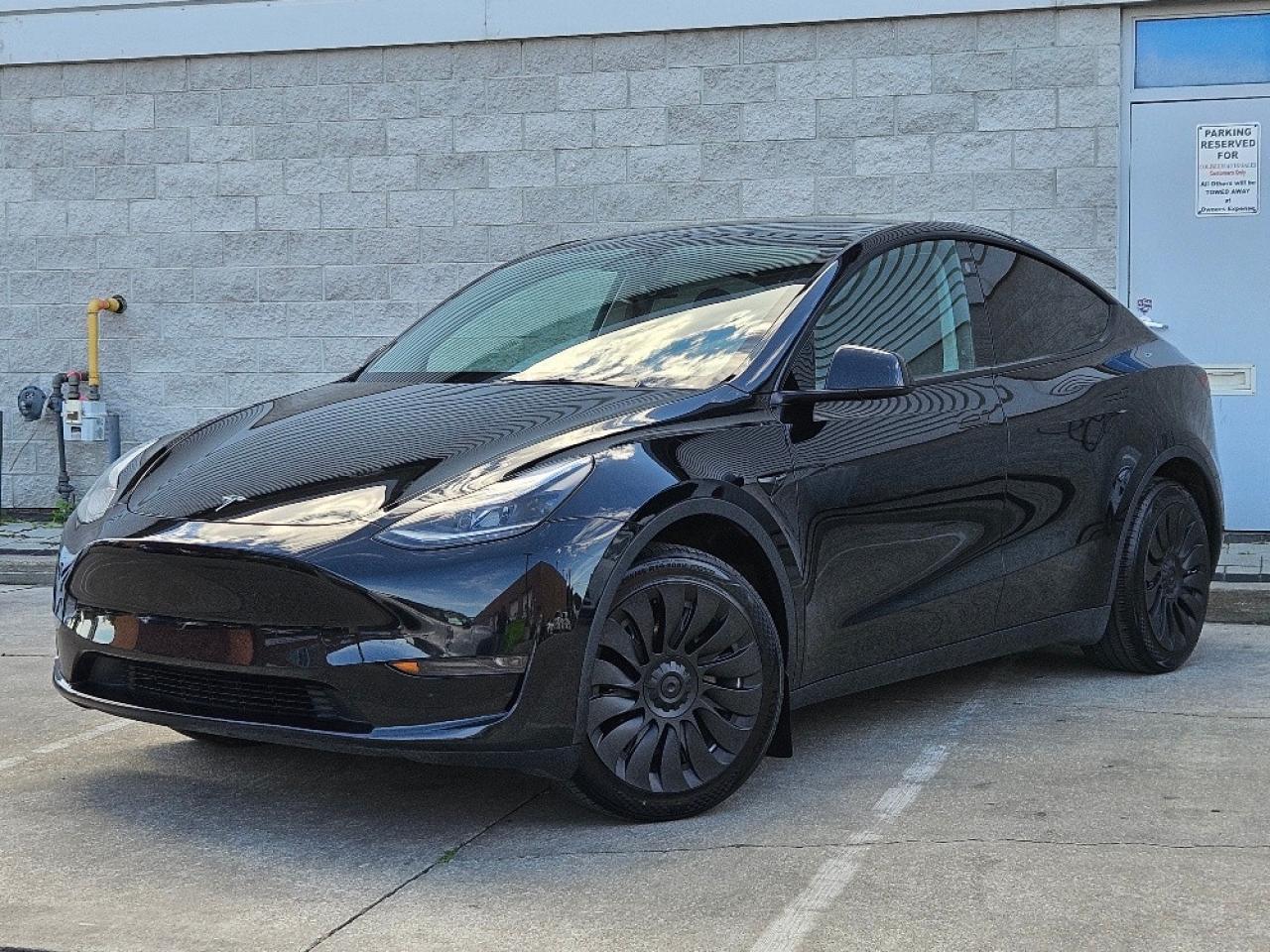 Used 2023 Tesla Model Y LFP BATTERY CHARGE TO 100%-CLEAN CARFAX for sale in Toronto, ON