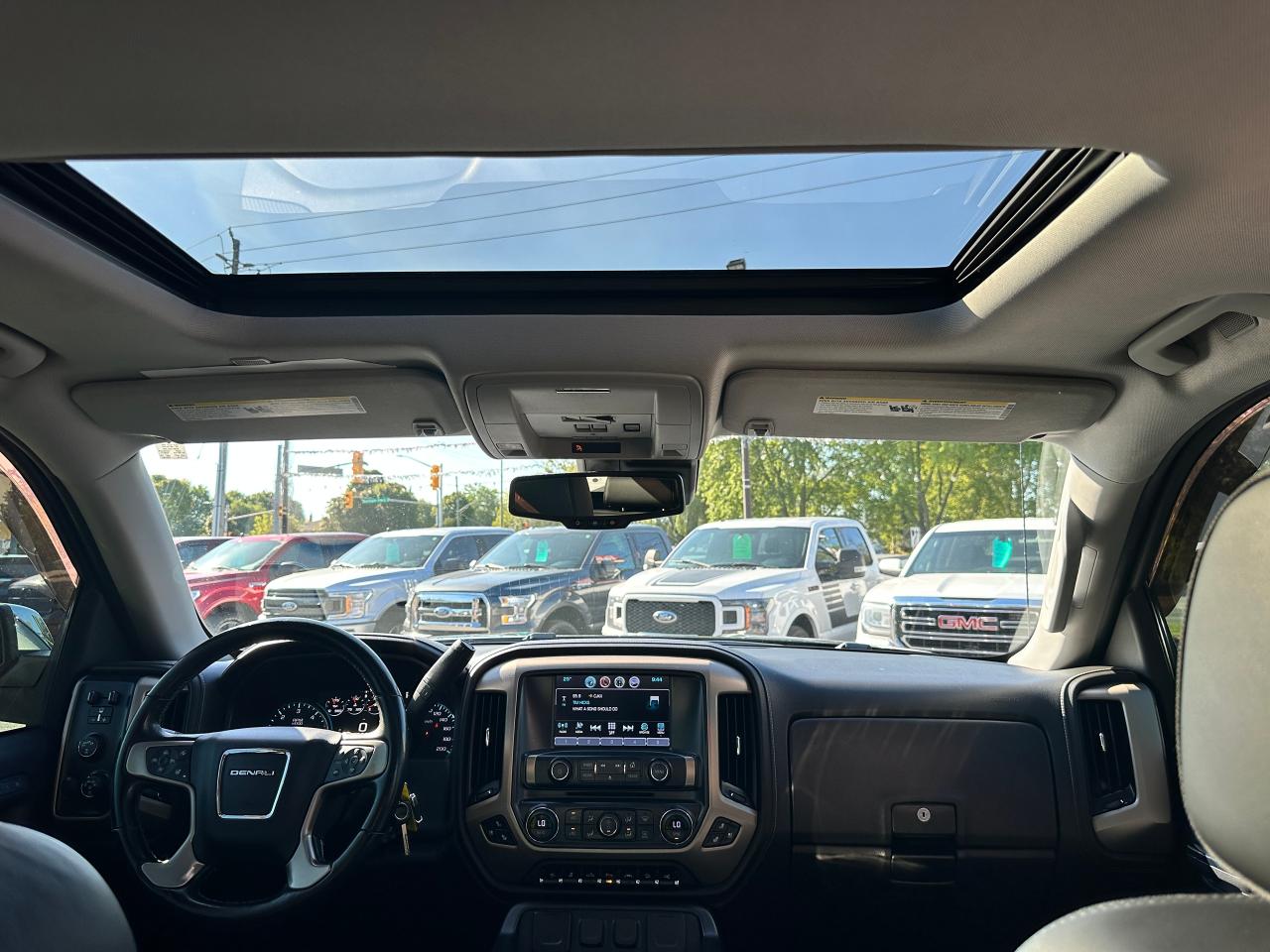 2018 GMC Sierra 1500 Denali 4X4 Sunroof NAV BOSE CarPlay Backup Cam XM Photo